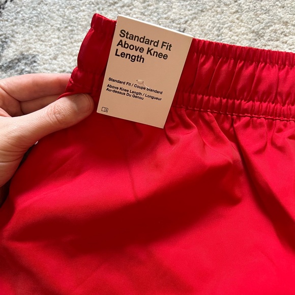 NWT Nike Standard Above the Knee Length Shorts Red - Picture 9 of 10